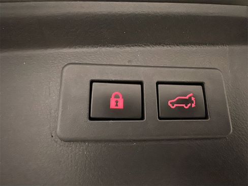 Used 2020 Subaru Outback Touring w/ Popular Package #2 image 20