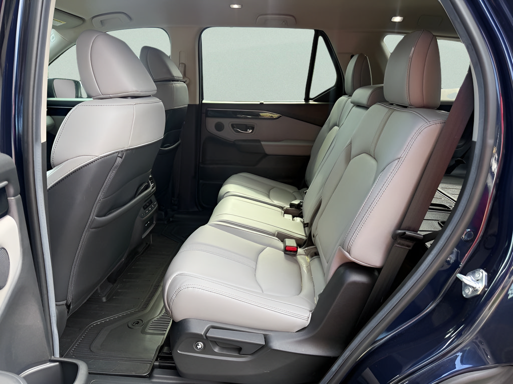 Certified 2025 Honda Pilot EX-L image 11