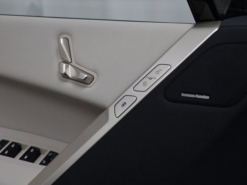 New 2026 BMW iX xDrive45 image 8