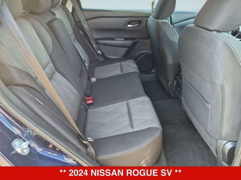 Used 2024 Nissan Rogue SV AWD/4WD image 19