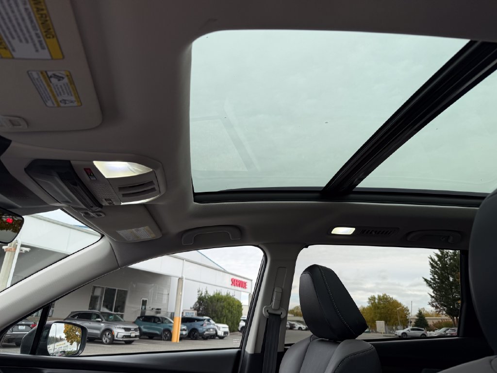Used 2023 Subaru Ascent Onyx Edition AWD/4WD image 18