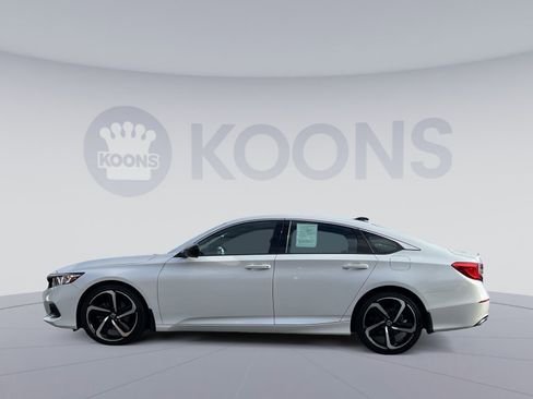 Used 2022 Honda Accord Sport image 2