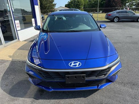 Used 2024 Hyundai Elantra SEL FWD image 4