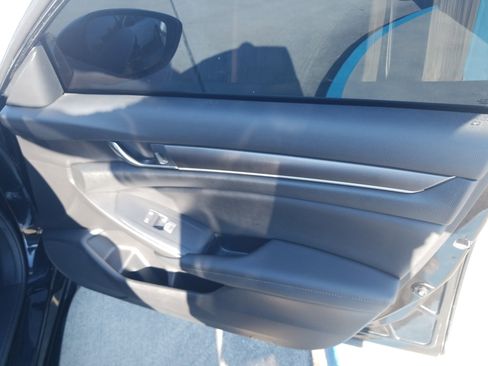 Used 2021 Honda Accord LX image 16