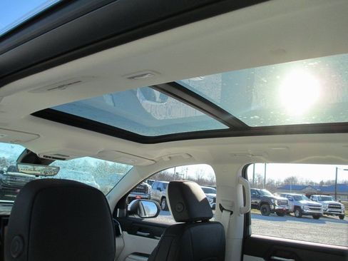 New 2026 GMC Acadia Denali w/ Super Cruise Package image 14