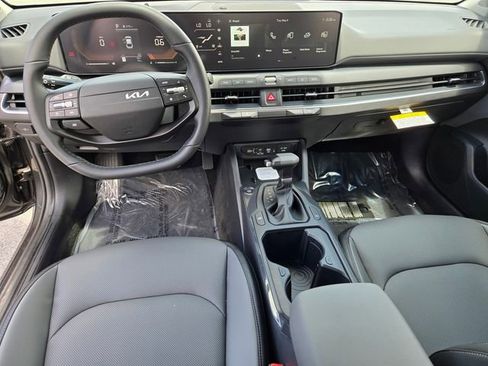 New 2026 Kia K4 EX FWD image 19