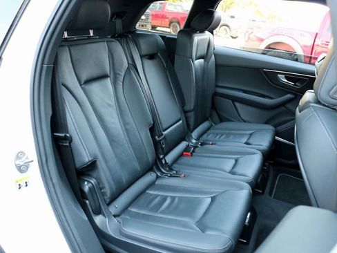 Used 2025 Audi Q7 3.0T Premium Plus image 33