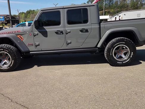 Used 2022 Jeep Gladiator Mojave w/ Trailer Tow Package AWD/4WD image 15