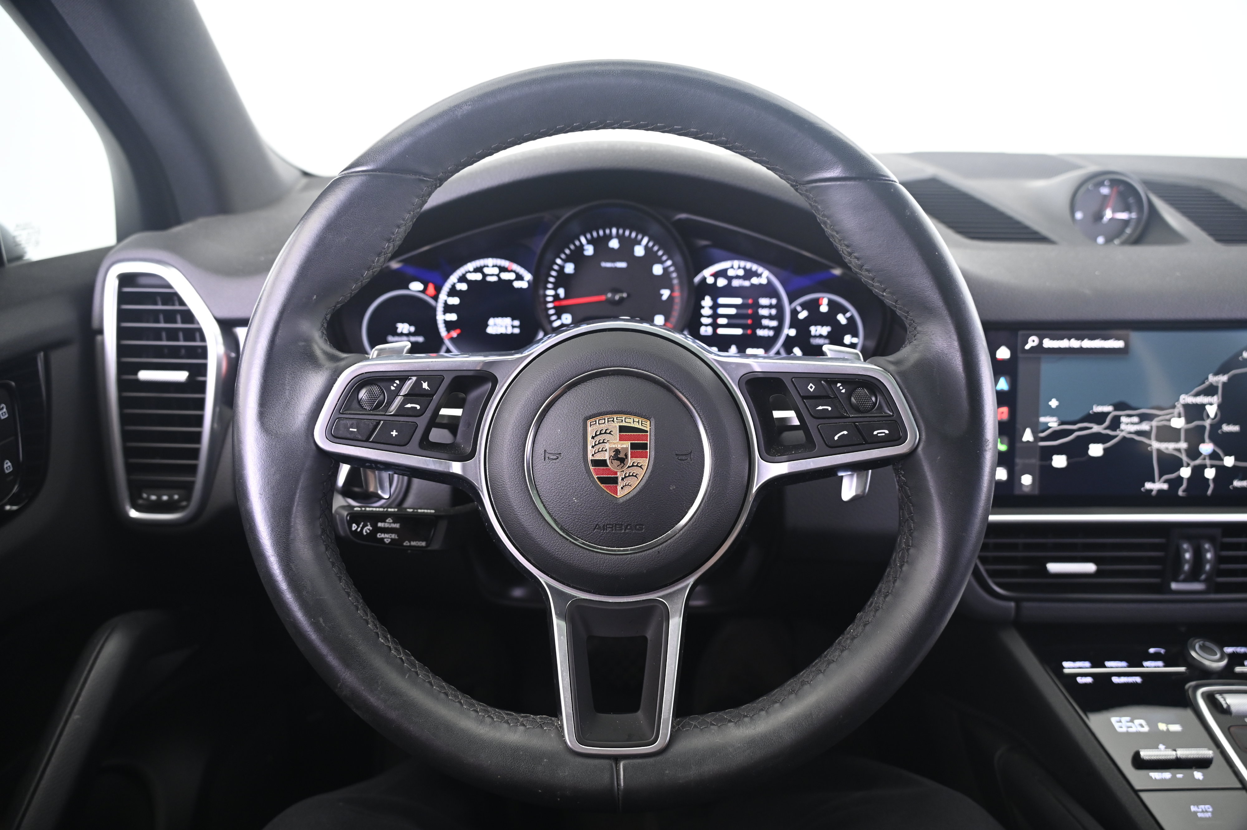 Certified 2023 Porsche Cayenne AWD/4WD image 35