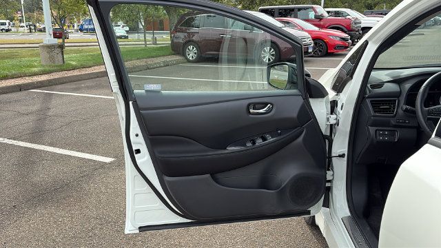 Used 2023 Nissan Leaf SV Plus FWD image 8