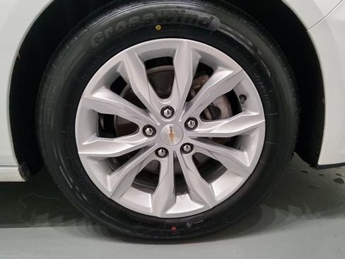 Used 2024 Chevrolet Malibu LT image 42