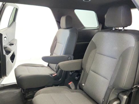 Used 2023 Chevrolet Traverse LT AWD/4WD image 23