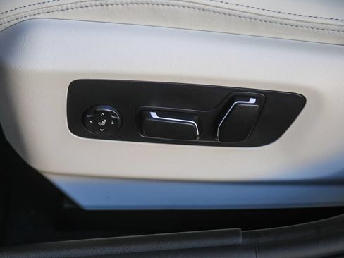 Used 2026 BMW 530i w/ M Sport Package RWD image 18