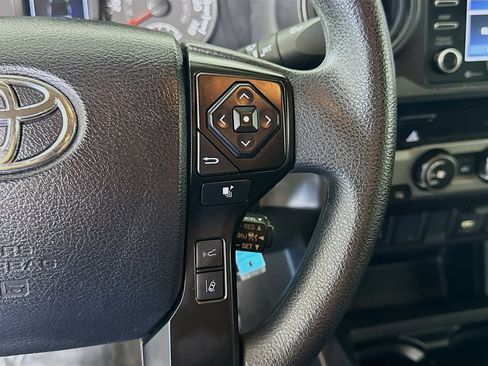 Used 2022 Toyota Tacoma SR image 15