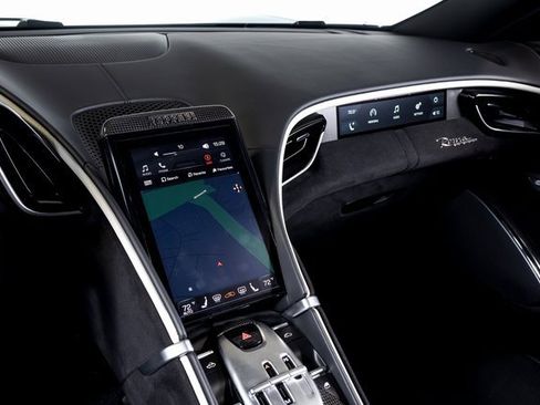 Certified 2024 Ferrari Roma Spider image 31