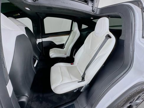 Used 2022 Tesla Model X AWD/4WD image 24