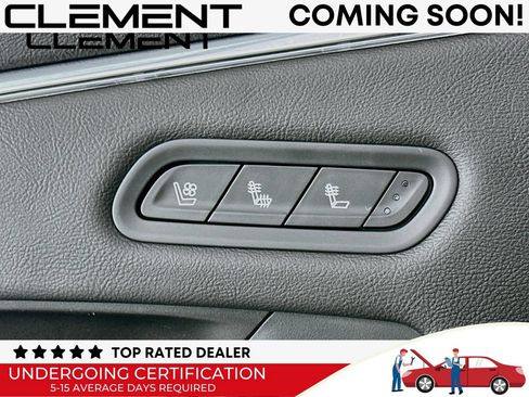 Used 2021 Cadillac Escalade Premium Luxury AWD/4WD image 23