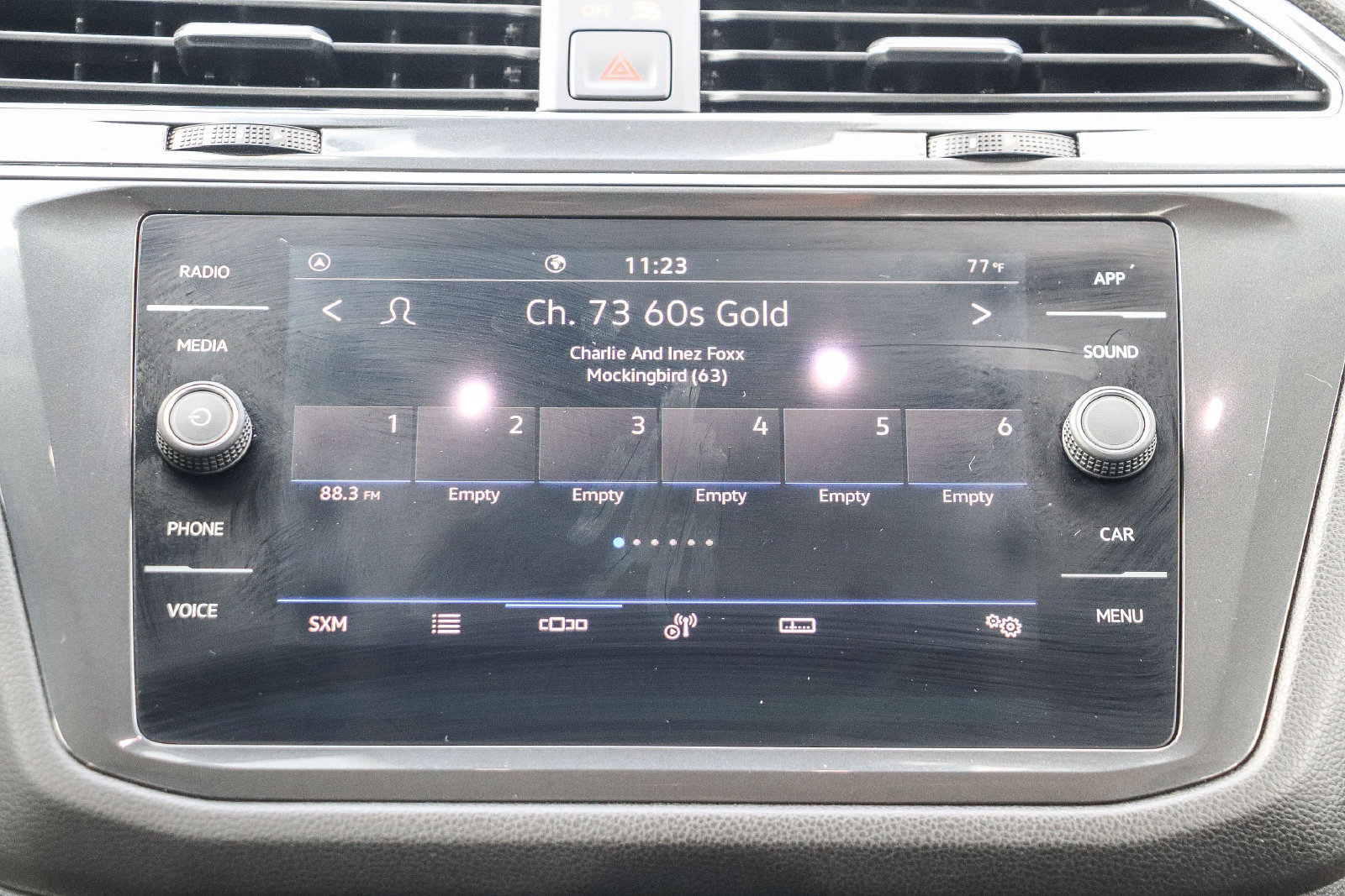 Used 2023 Volkswagen Tiguan SE FWD image 15