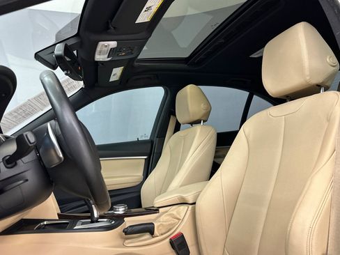 Used 2017 BMW 330e RWD image 15