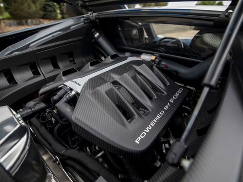 Used 2018 Ford GT RWD image 20