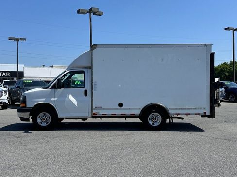 Used 2020 GMC Savana 3500 w/ Power Convenience Package RWD image 6