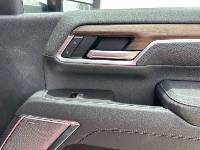 New 2026 Chevrolet Silverado 2500 High Country w/ High Country Premium Package AWD/4WD image 19