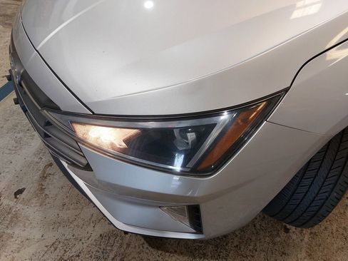 Used 2020 Hyundai Elantra SEL FWD image 33