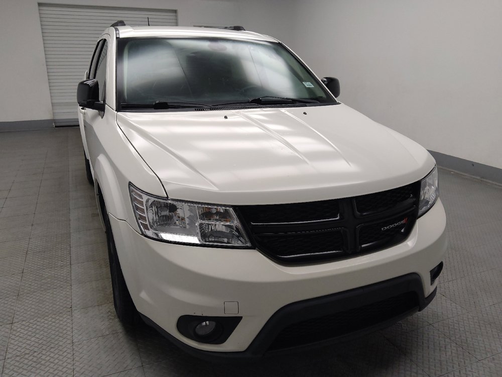 Used 2019 Dodge Journey SE w/ Blacktop Package FWD image 14