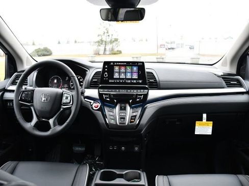 New 2026 Honda Odyssey Touring image 21