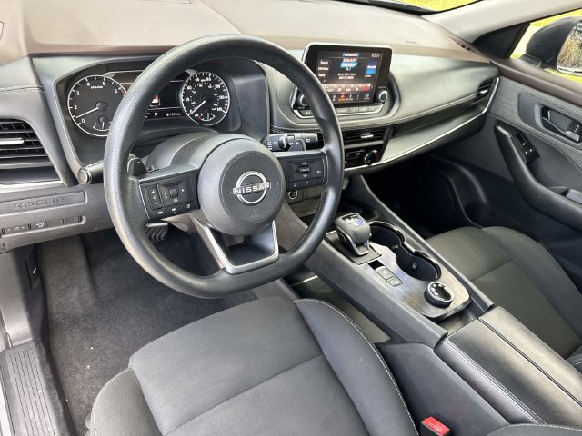 Used 2023 Nissan Rogue S AWD/4WD image 17