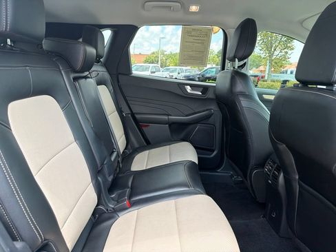 Certified 2022 Ford Escape Titanium w/ Titanium Elite Package FWD image 30