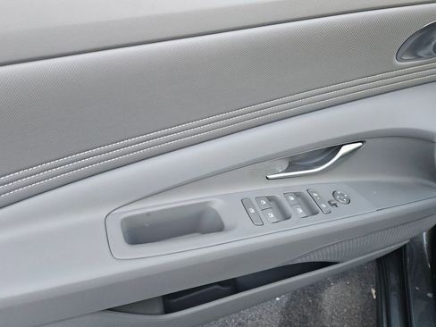 New 2026 Hyundai Elantra Sport FWD image 14
