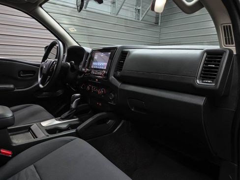 Used 2023 Nissan Frontier S AWD/4WD image 13