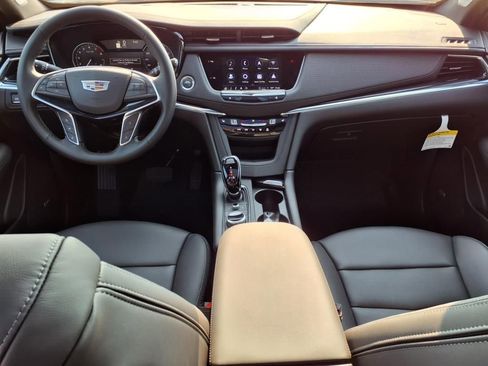 New 2025 Cadillac XT5 Premium Luxury w/ LPO, Floor Liner Package image 10