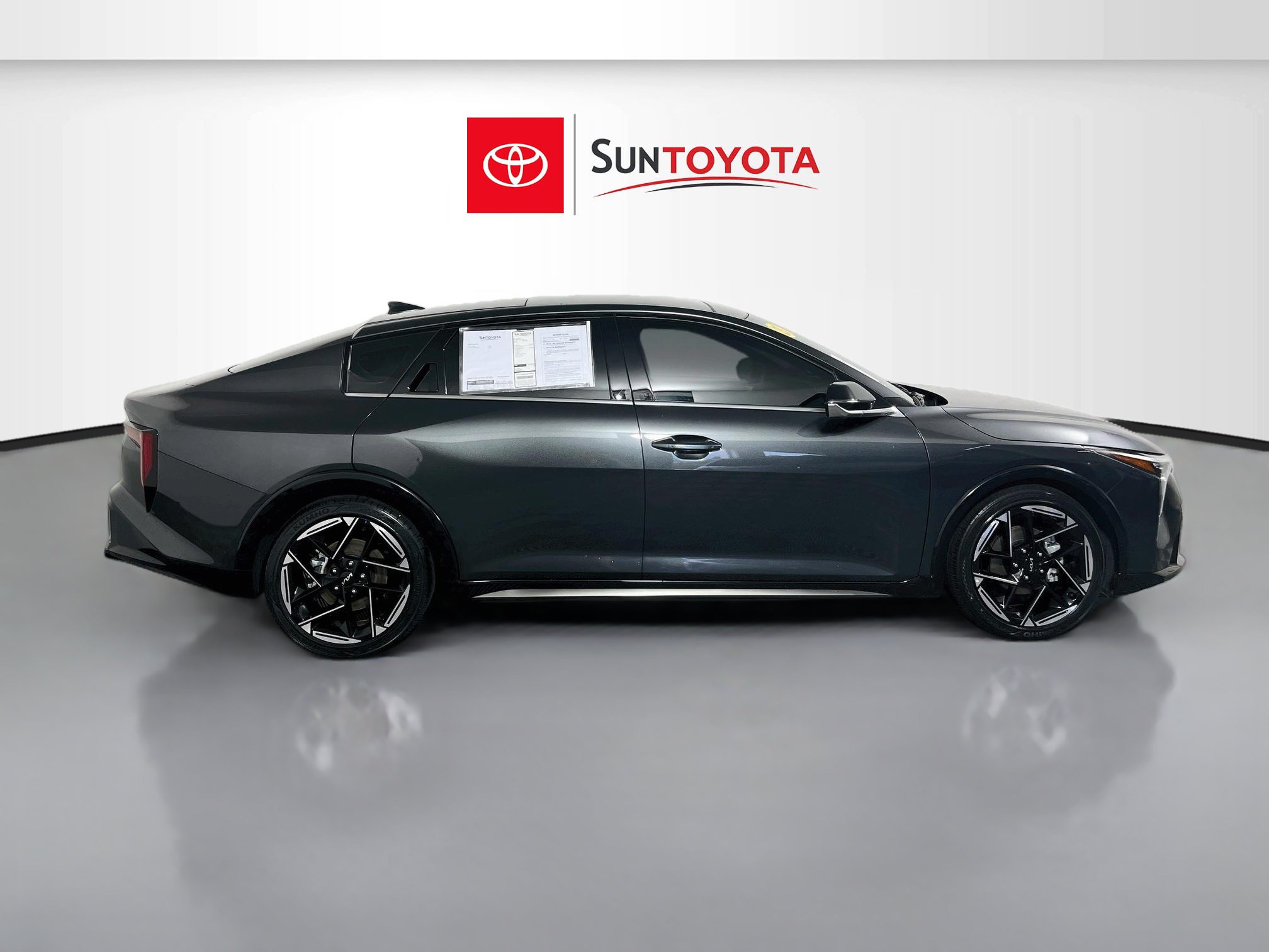 Used 2025 Kia K4 GT-Line w/ GT-Line Premium Package FWD image 2