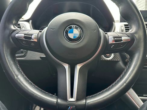 Used 2018 BMW M4 Coupe image 15