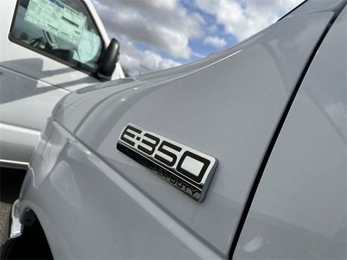 New 2024 Ford E-350 and Econoline 350 Super Duty image 36