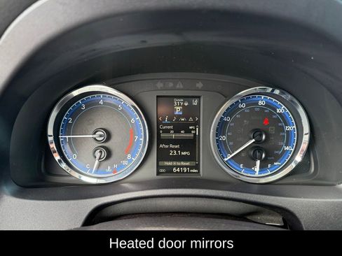 Used 2017 Toyota Corolla SE w/ SE Premium Package image 9