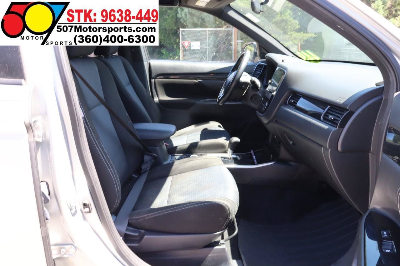 Used 2018 Mitsubishi Outlander LE AWD/4WD image 21