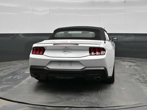 Used 2024 Ford Mustang Premium RWD image 8