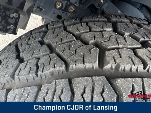 Used 2020 RAM 1500 Laramie w/ Sport Appearance Package AWD/4WD image 36