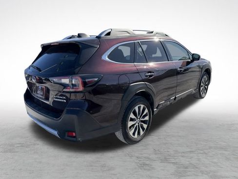 Used 2024 Subaru Outback Touring XT image 9