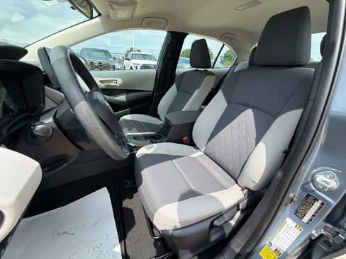 Used 2023 Toyota Corolla LE w/ Carpet Mat Package (TMS) FWD image 9