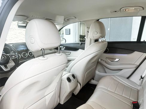 Used 2020 Mercedes-Benz GLC 300 image 24