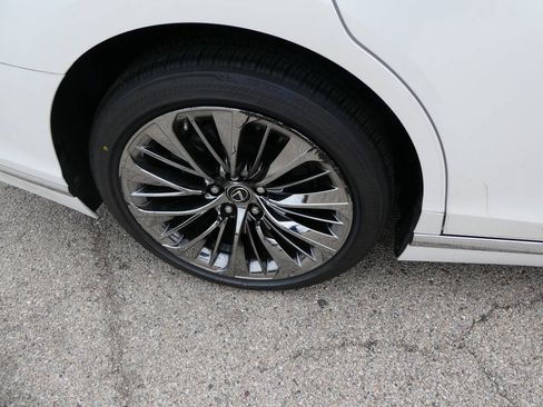 Used 2018 Lexus LS 500 AWD w/ Interior Upgrade Package image 33