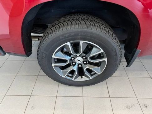 Used 2023 Chevrolet Silverado 1500 RST AWD/4WD image 39