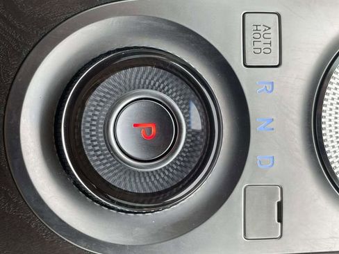 Used 2021 Genesis GV80 2.5T w/ Advanced Package 02 image 17