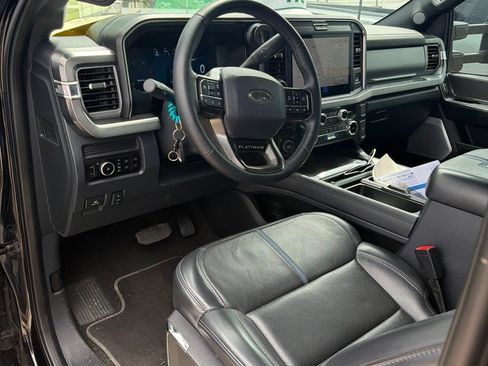Used 2025 Ford F250 Platinum AWD/4WD image 10