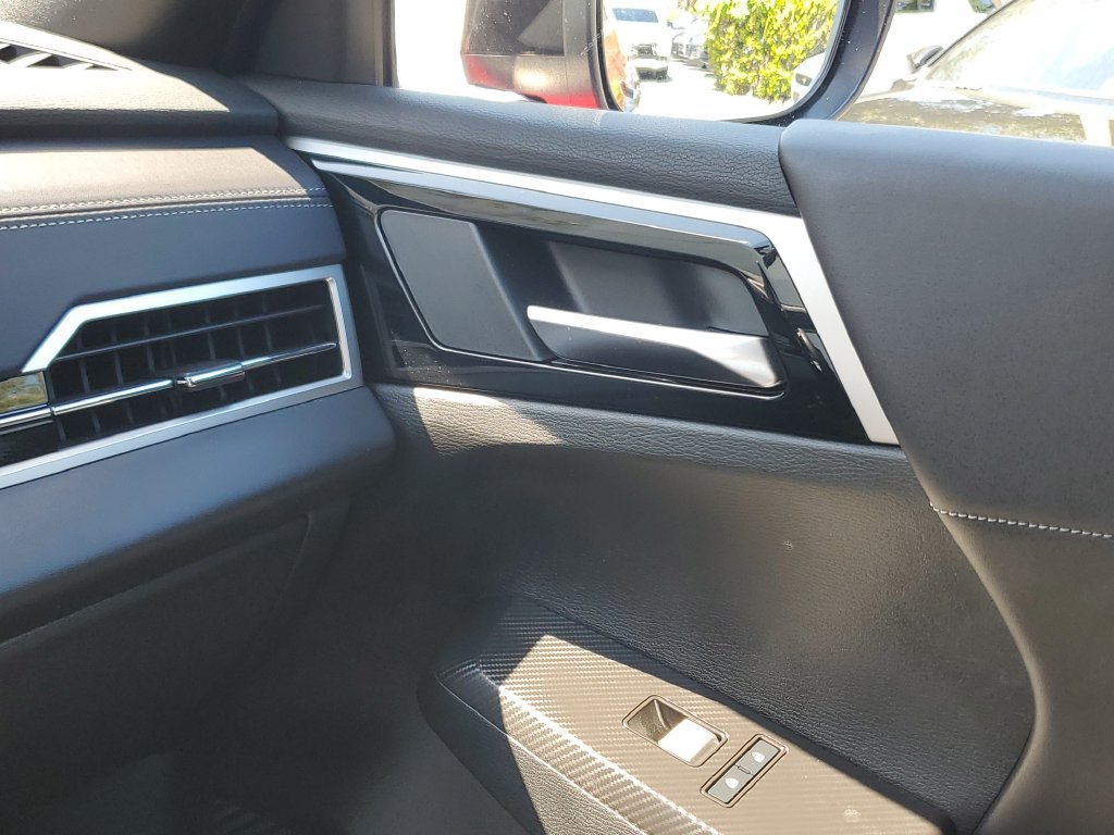 Used 2023 Mitsubishi Outlander SE Black Edition FWD image 29