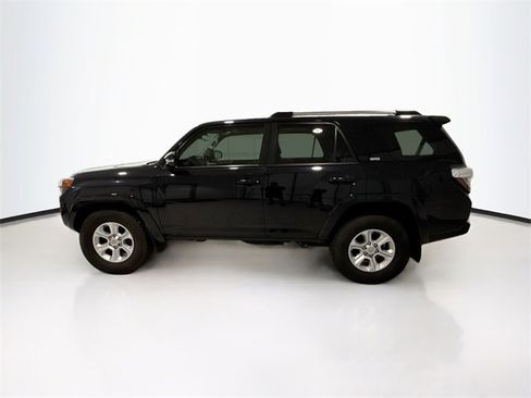 Certified 2023 Toyota 4Runner SR5 Premium image 4